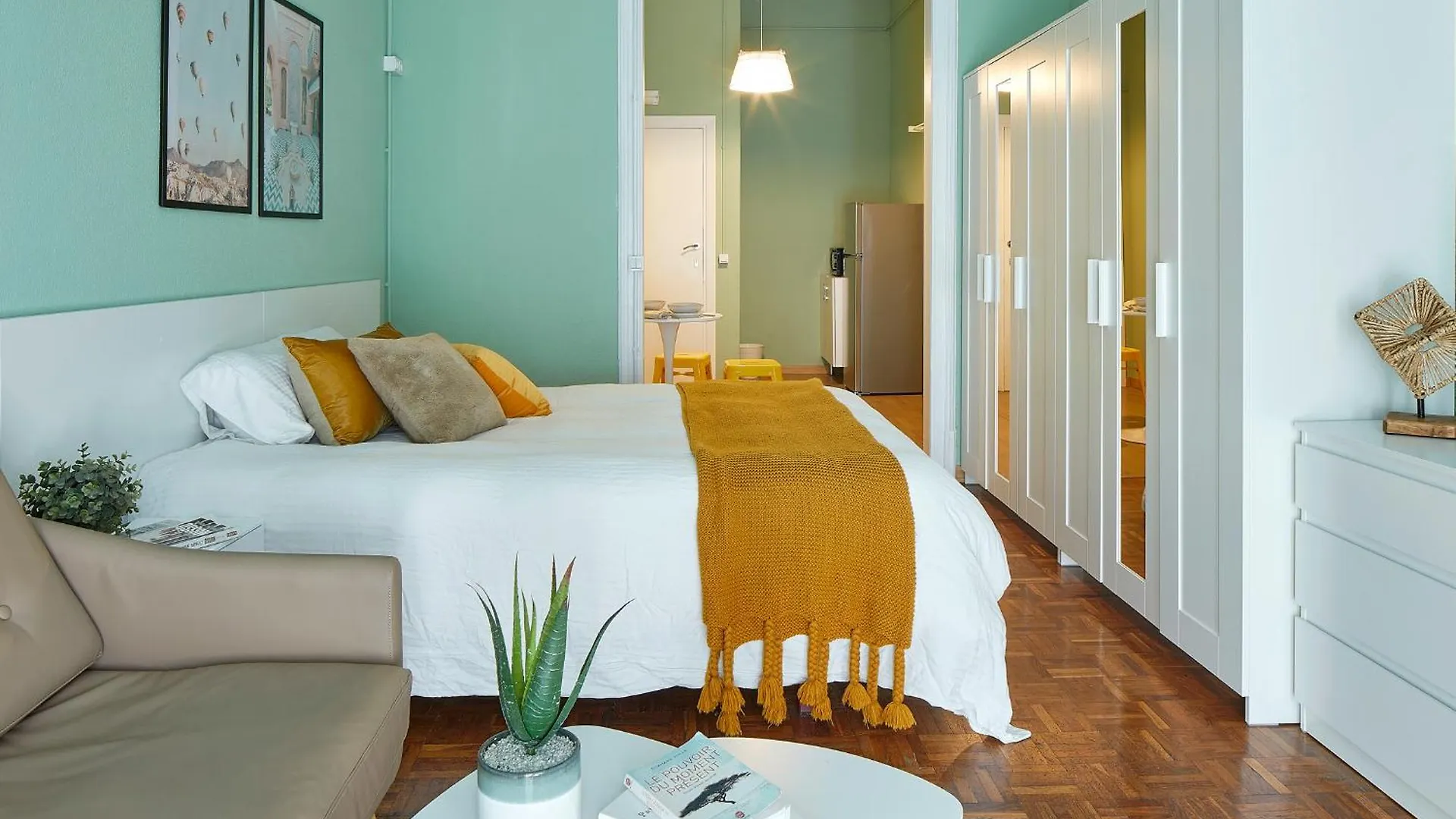Balmes 16 Bed & Breakfast Barcelona